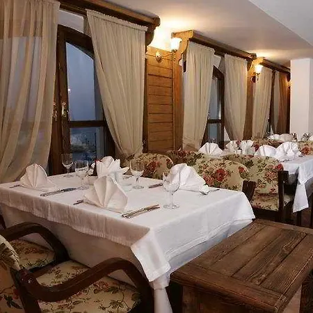 Adalya Port Otel 4*